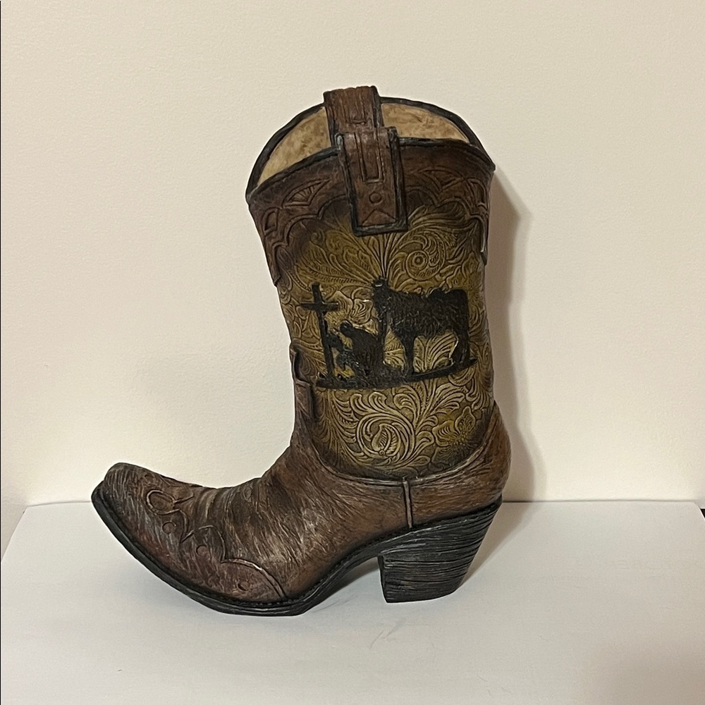 Rustic Brown and Tan Cowboy 🤠 Boot Figurine, Plant Holder, Vase NWOT